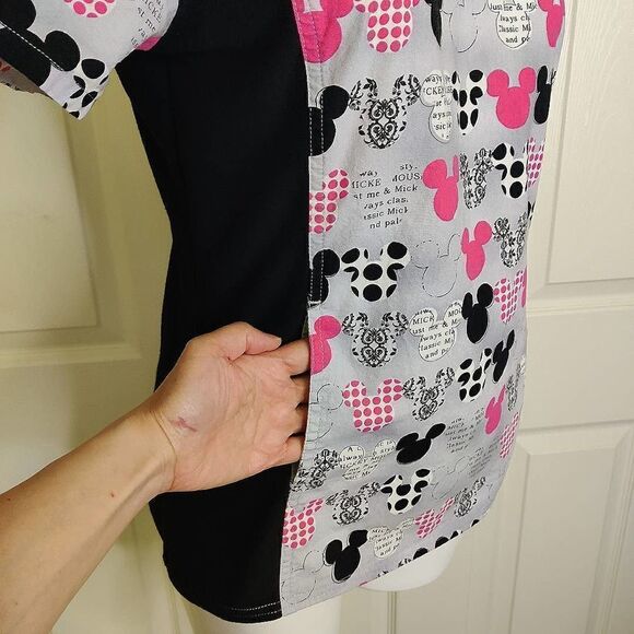 Disney Mickey V-neck knit panel medical scrubs shirts S - Picture 7 of 10